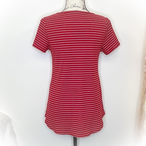 💕Lularoe Red & White Striped Ribbed Perfect Tee💕 - Picture 3 of 9